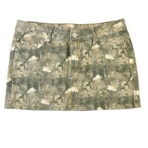Forever 21 Womens Maple Leaf Camo Denim Mini Skirt Olive Green Low Rise Small
